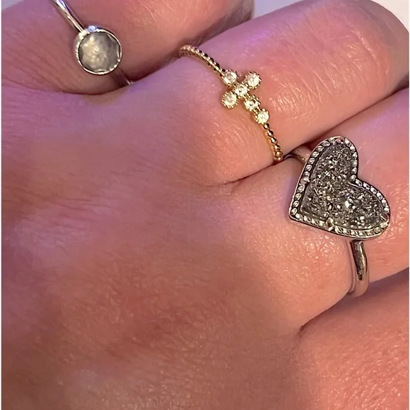 Gold Cross Cz Ring 💍 - Picture 3 of 8